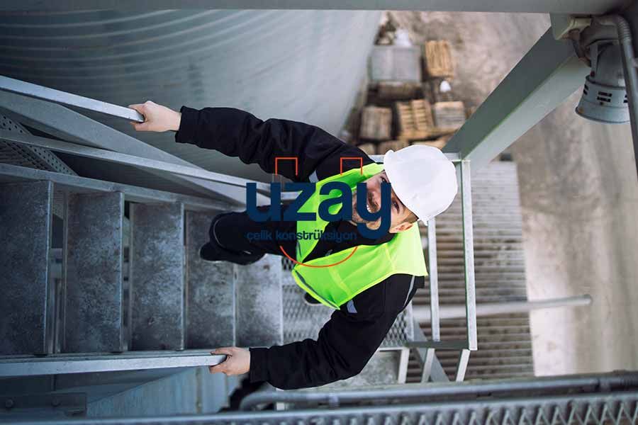 Kaliteli Çelik Yangın Merdiveni